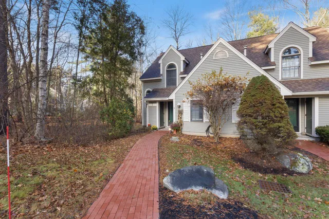 $445,000 | 380 Ocean Road, Unit 9, Portsmouth, NH 03801