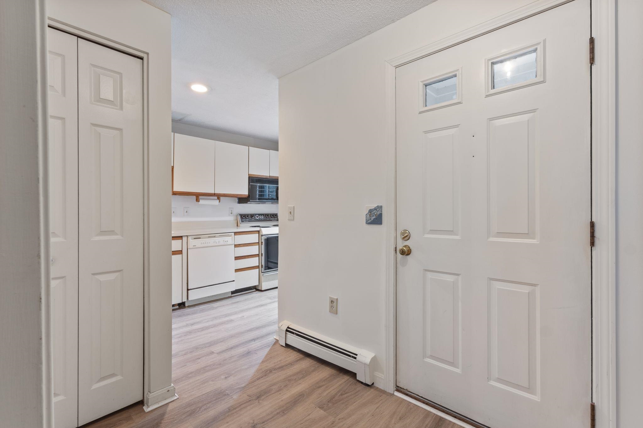 380 Ocean Road, Unit 9 Portsmouth, NH 03801 - Photo 3 of 26