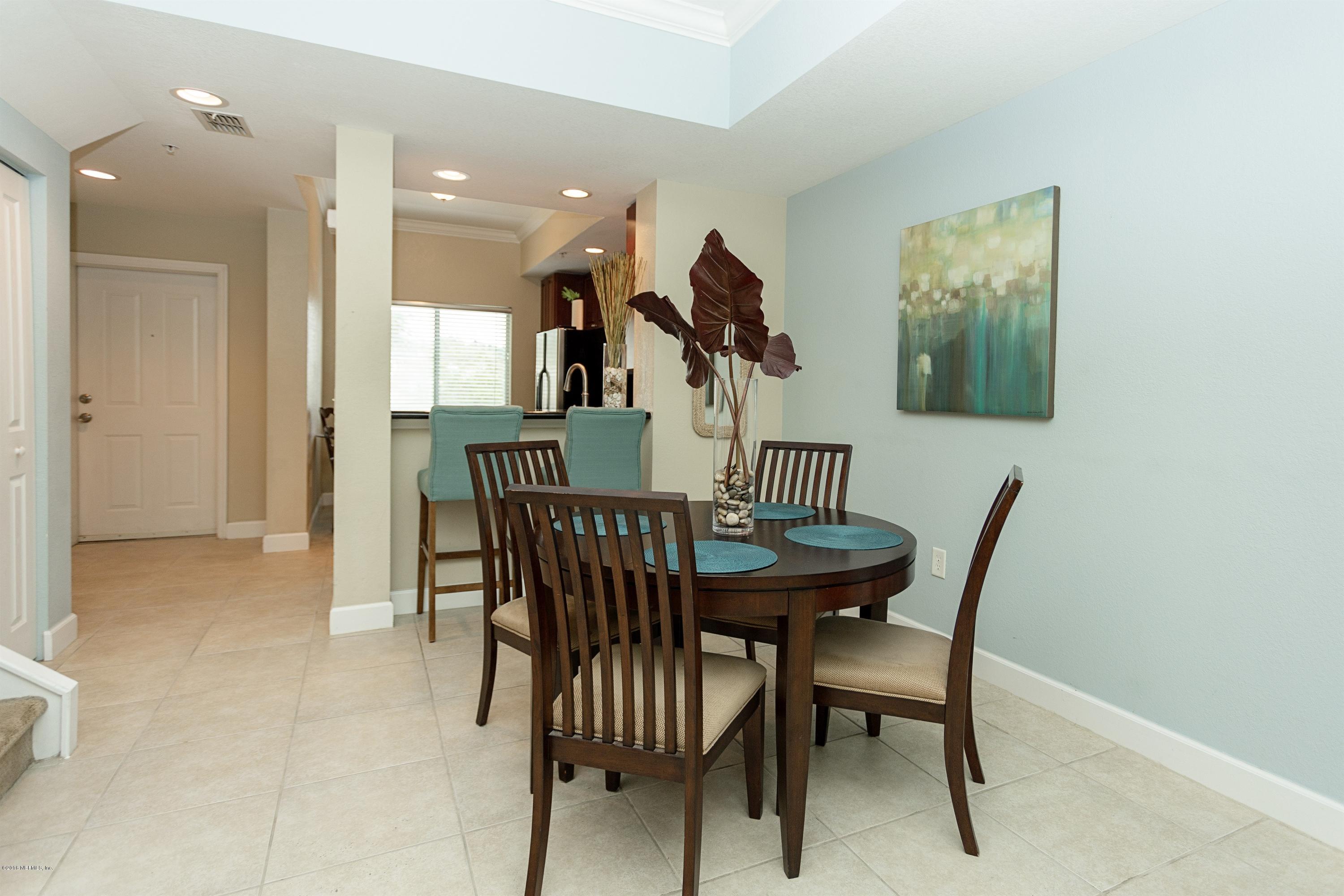 9745 Touchton Road, Unit 1928 Jacksonville, FL 32246 - Photo 8 of 19 Dining Area