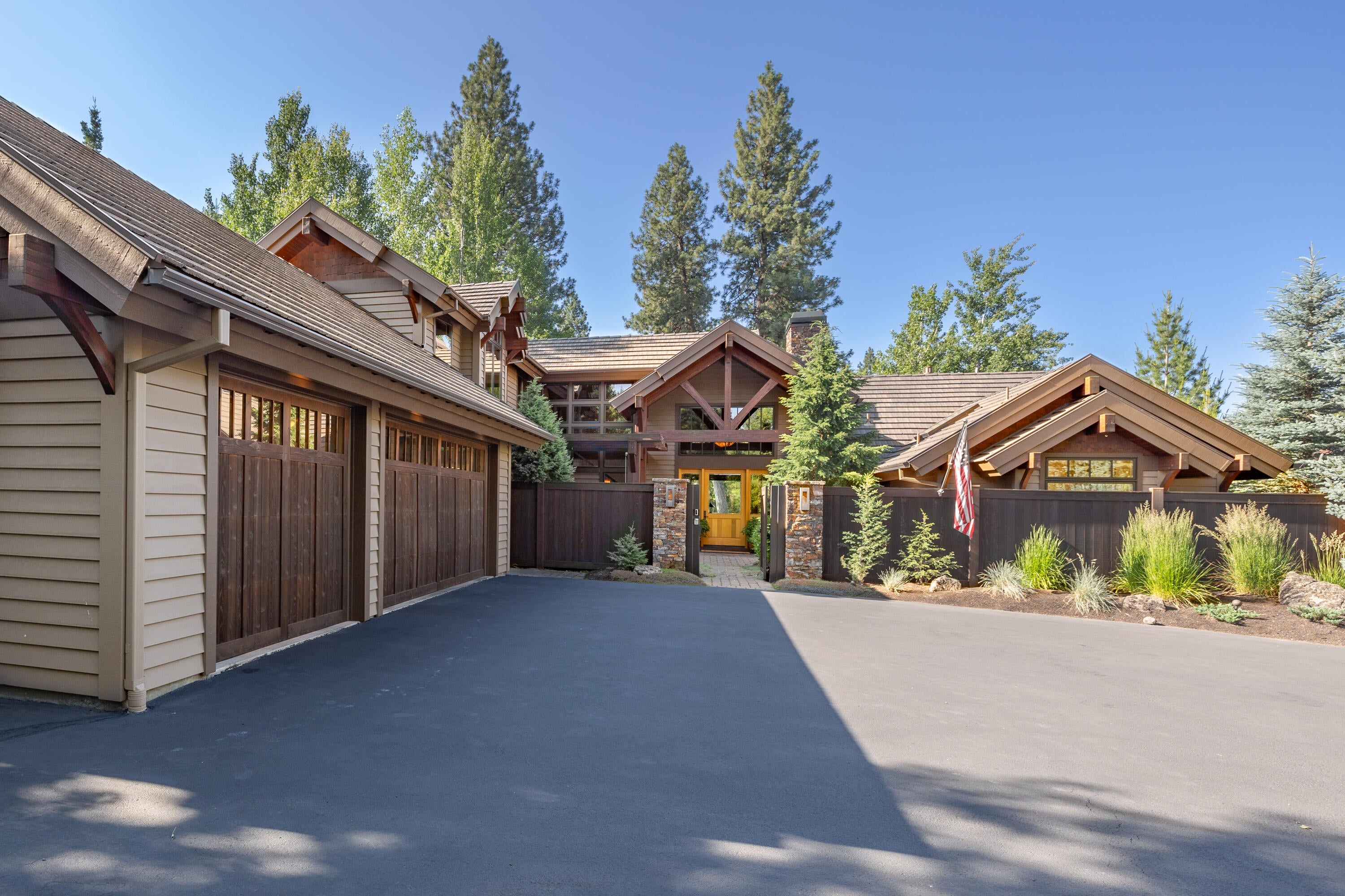 19448 Green Lakes Loop Bend, OR 97702 - Photo 2 of 63 Timeless NW Architecture