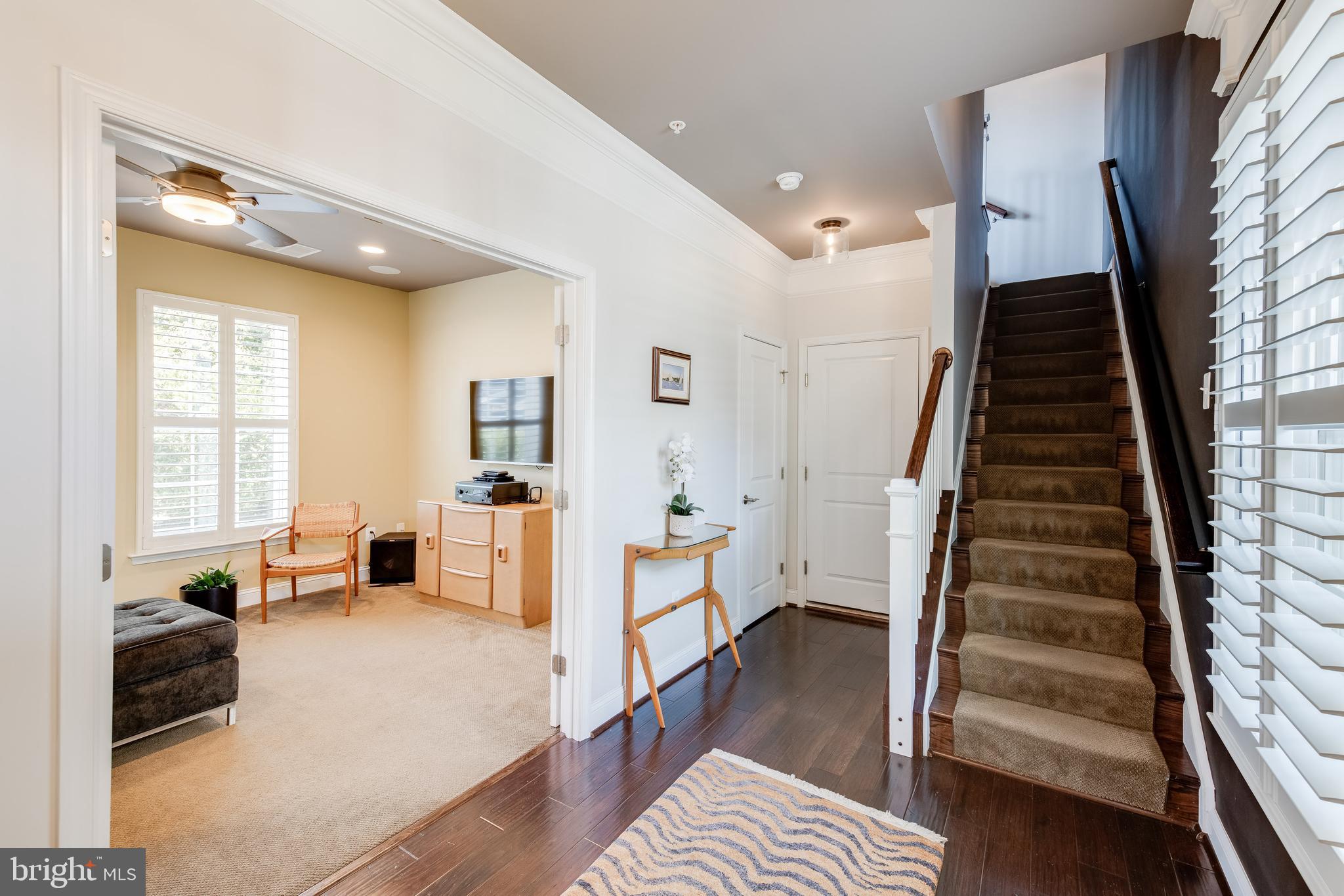 51 Linden Place Towson, MD 21286 - Photo 16 of 23 Entry Level Foyer & Office