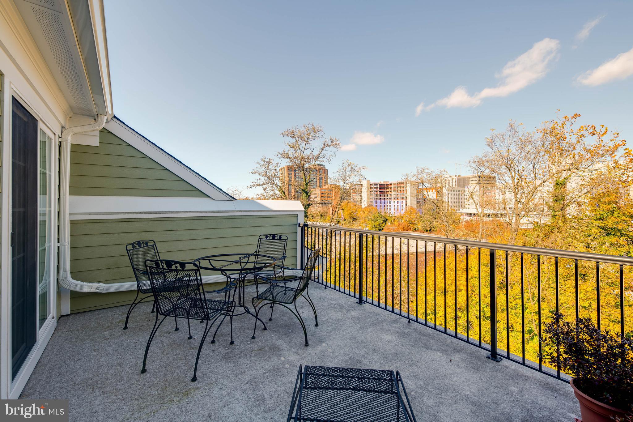 51 Linden Place Towson, MD 21286 - Photo 21 of 23 Rooftop Terrace w/ Fabulous Views of Towson
