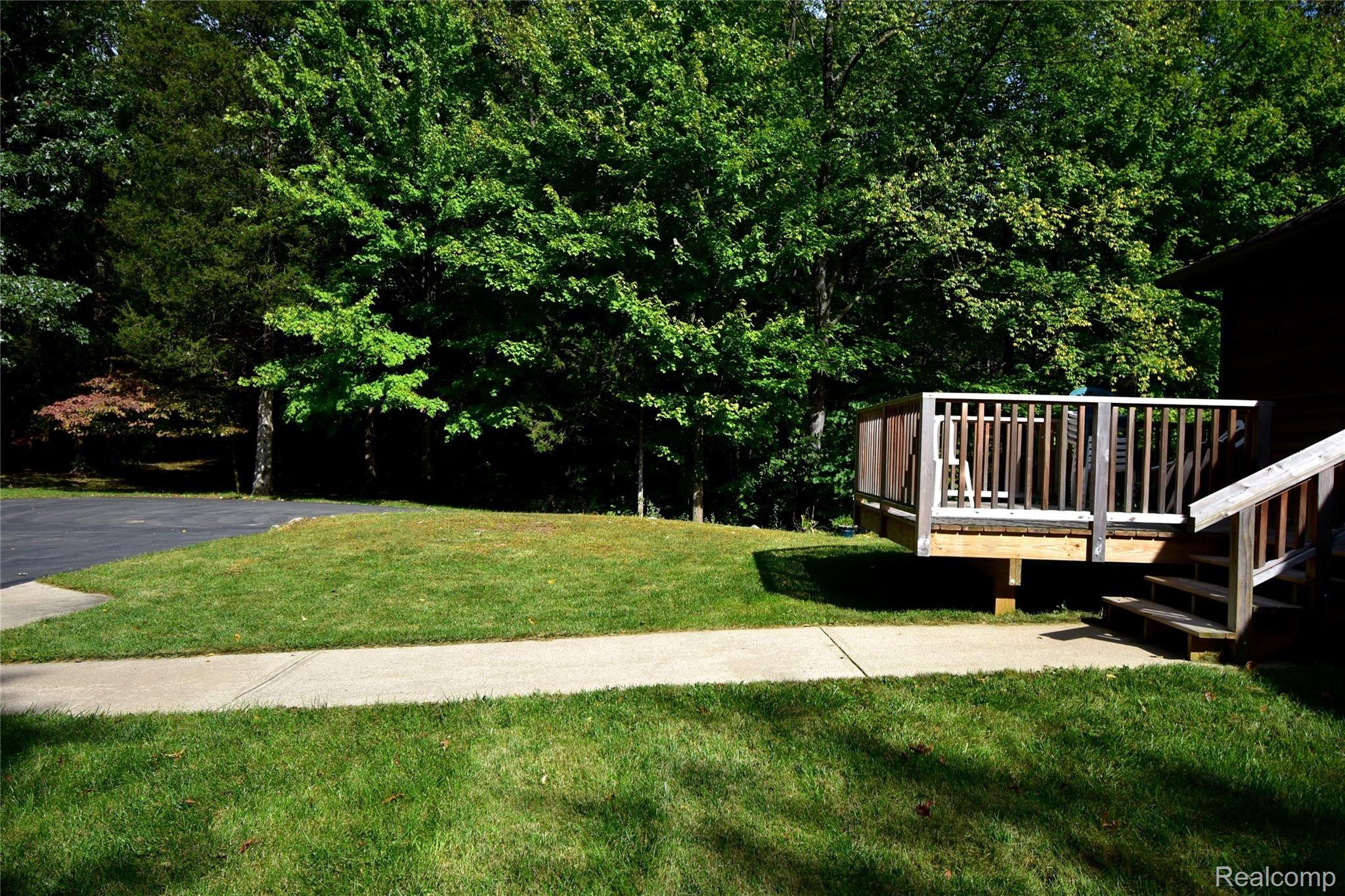 2053 Darwin Road Pinckney, MI 48169 - Photo 2 of 24 2 YARD.JPG
