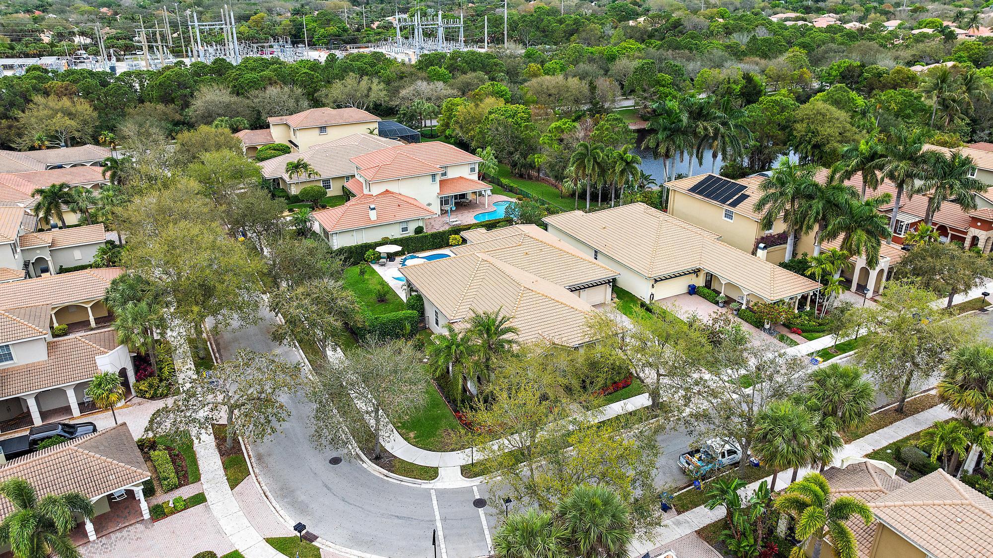 119 Via Castilla Jupiter, FL 33458 - Photo 43 of 52 119 Via Castilla-21