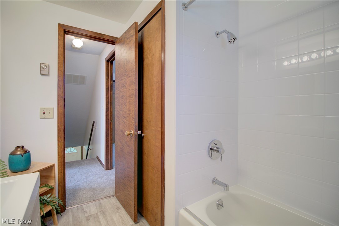 1350 Gulf Road Elyria, OH 44035 - Photo 29 of 35 Gallery Image 29