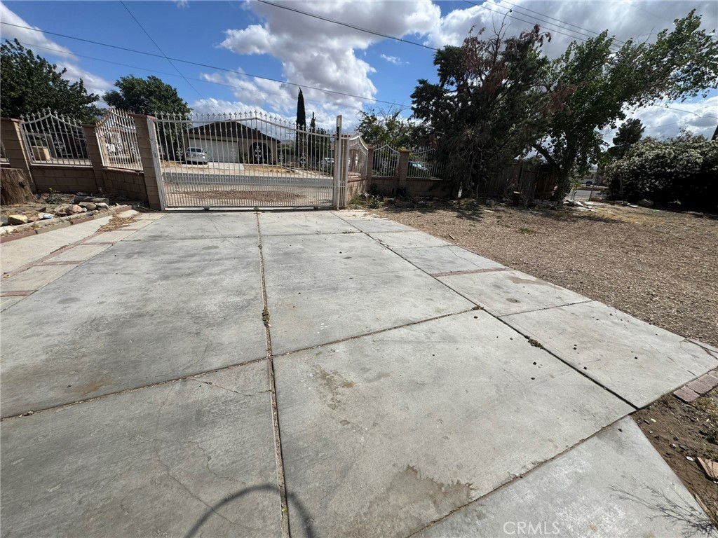 9249 East Ave R 10 Littlerock, CA 93543 - Photo 14 of 22