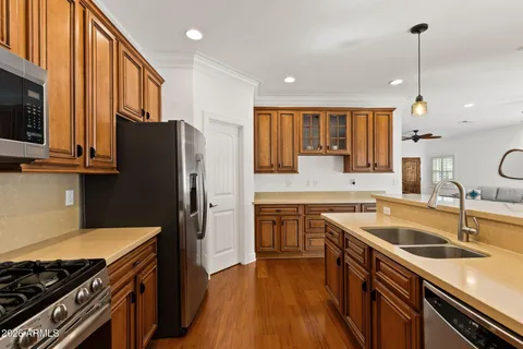 $699,900 | 1501 East Earll Drive, Phoenix, AZ 85014