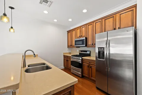 $699,900 | 1501 East Earll Drive, Phoenix, AZ 85014