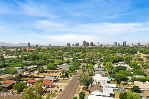 $699,900 | 1501 East Earll Drive, Phoenix, AZ 85014