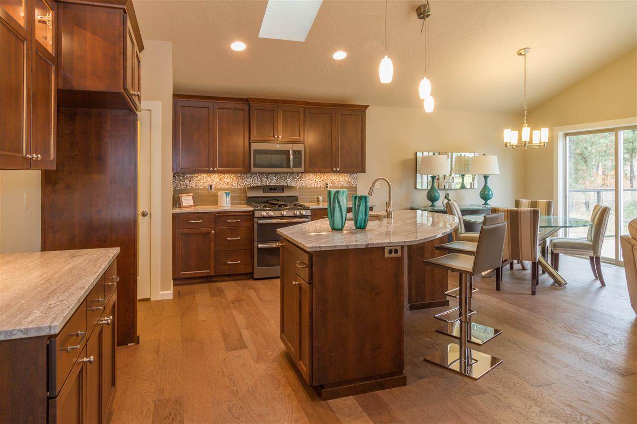 5512 North Radium Lane Spokane, WA 99217 - Photo 4 of 13