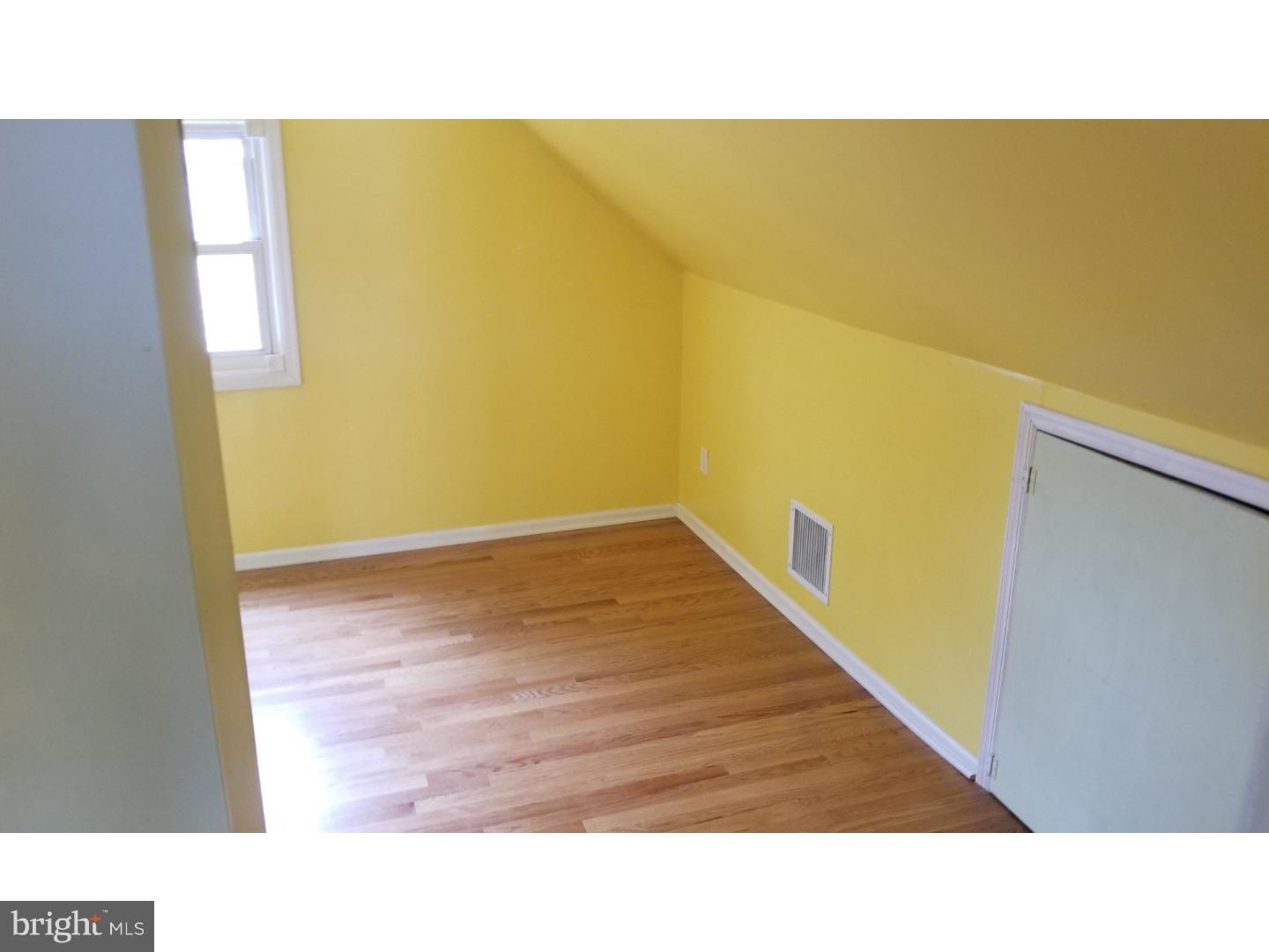 8 Ithaca Court Hamilton, NJ 08690 - Photo 14 of 16 Bedroom 3