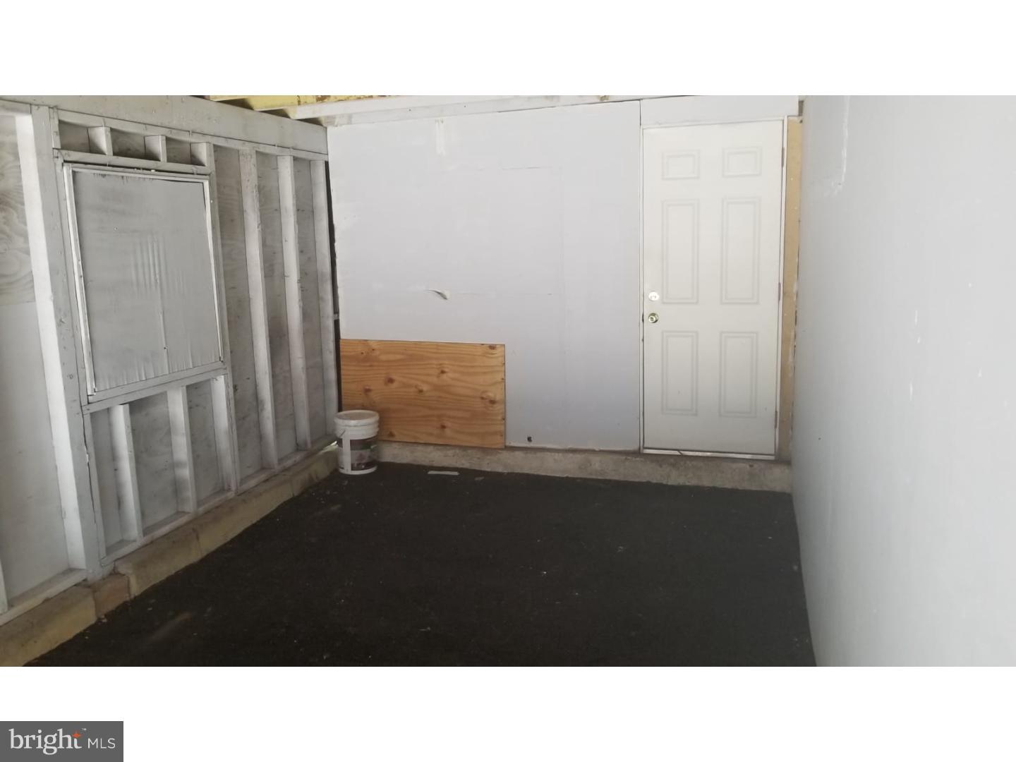 8 Ithaca Court Hamilton, NJ 08690 - Photo 16 of 16 Garage