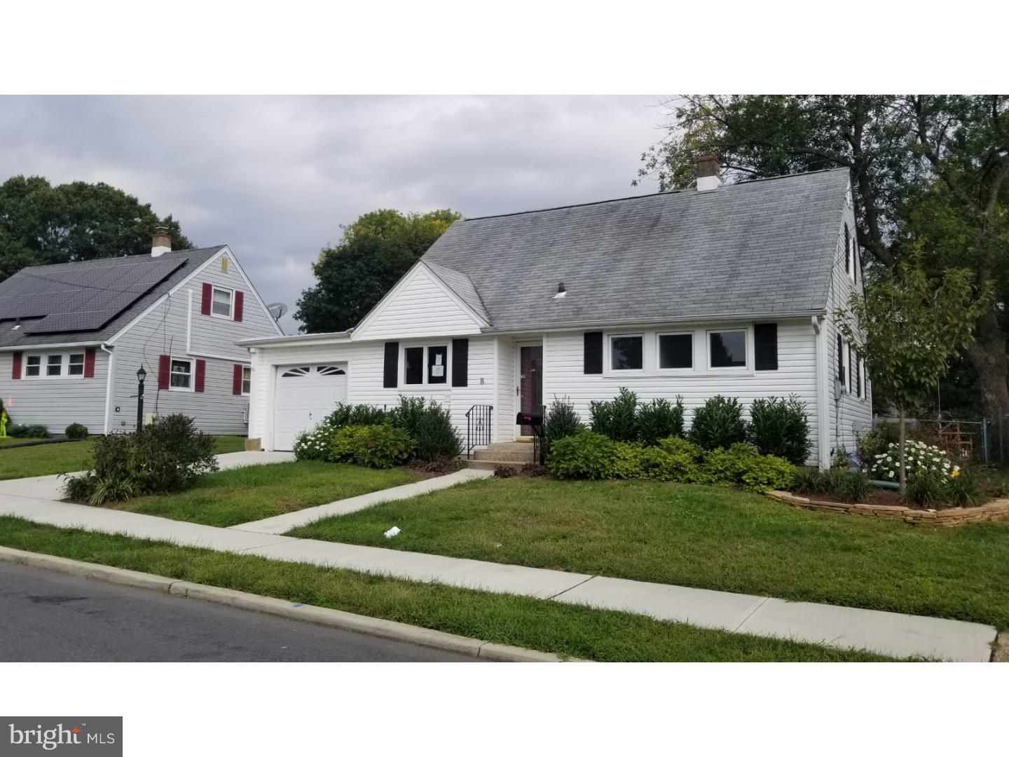 8 Ithaca Court Hamilton, NJ 08690 - Photo 3 of 16 Exterior Front