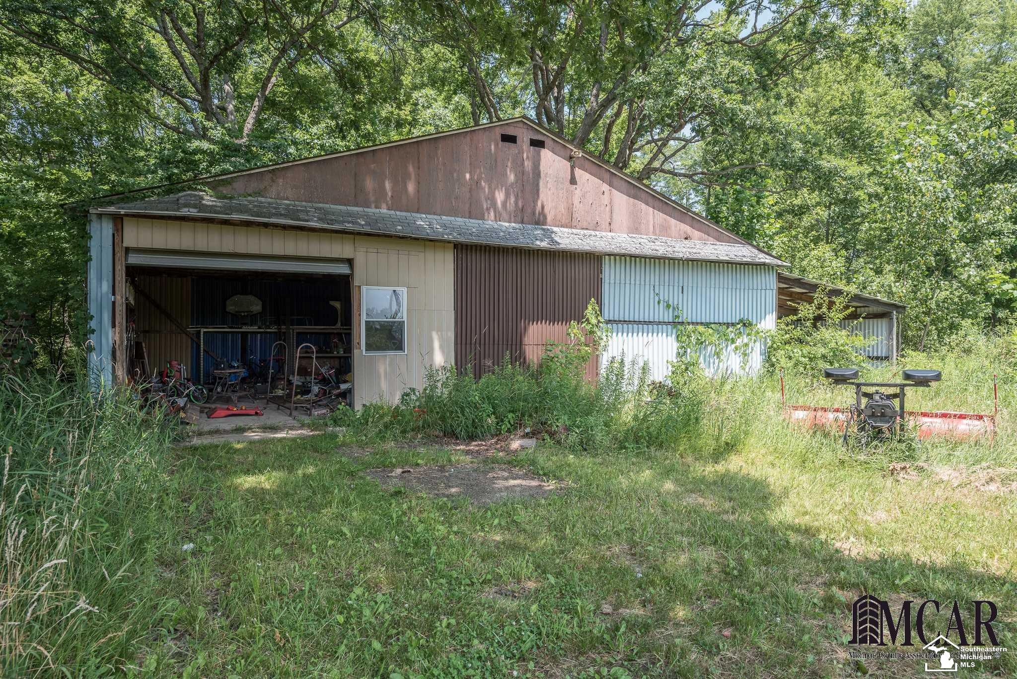 12468 Secor Road Ida, MI 48140 - Photo 24 of 35