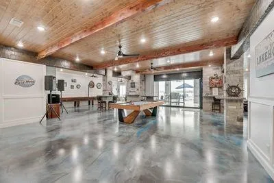 $5,500,000 | 14392 Ridge Lane, Malakoff, TX 75148