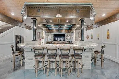 $5,500,000 | 14392 Ridge Lane, Malakoff, TX 75148