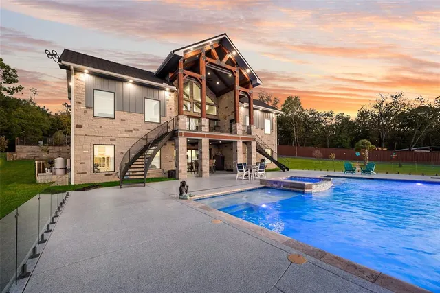 $5,500,000 | 14392 Ridge Lane, Malakoff, TX 75148