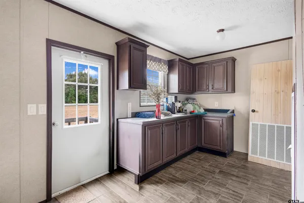$325,000 | 112 County Road 4716, Ben Wheeler, TX 75754