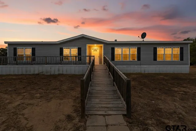 $350,000 | 112 County Road 4716, Ben Wheeler, TX 75754