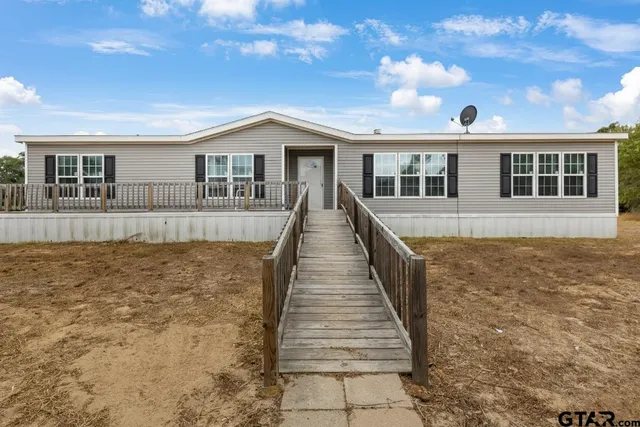 $350,000 | 112 County Road 4716, Ben Wheeler, TX 75754