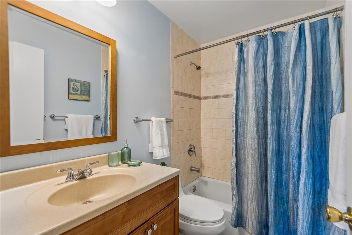 1436 Arbor Vitae Road Deerfield, IL 60015 - Photo 15 of 30