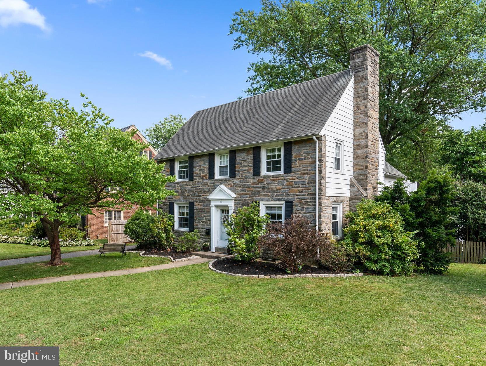 31 Whitemarsh Road Ardmore, PA 19003 - Photo 2 of 35 Picturesque property on idyllic tree-lined street