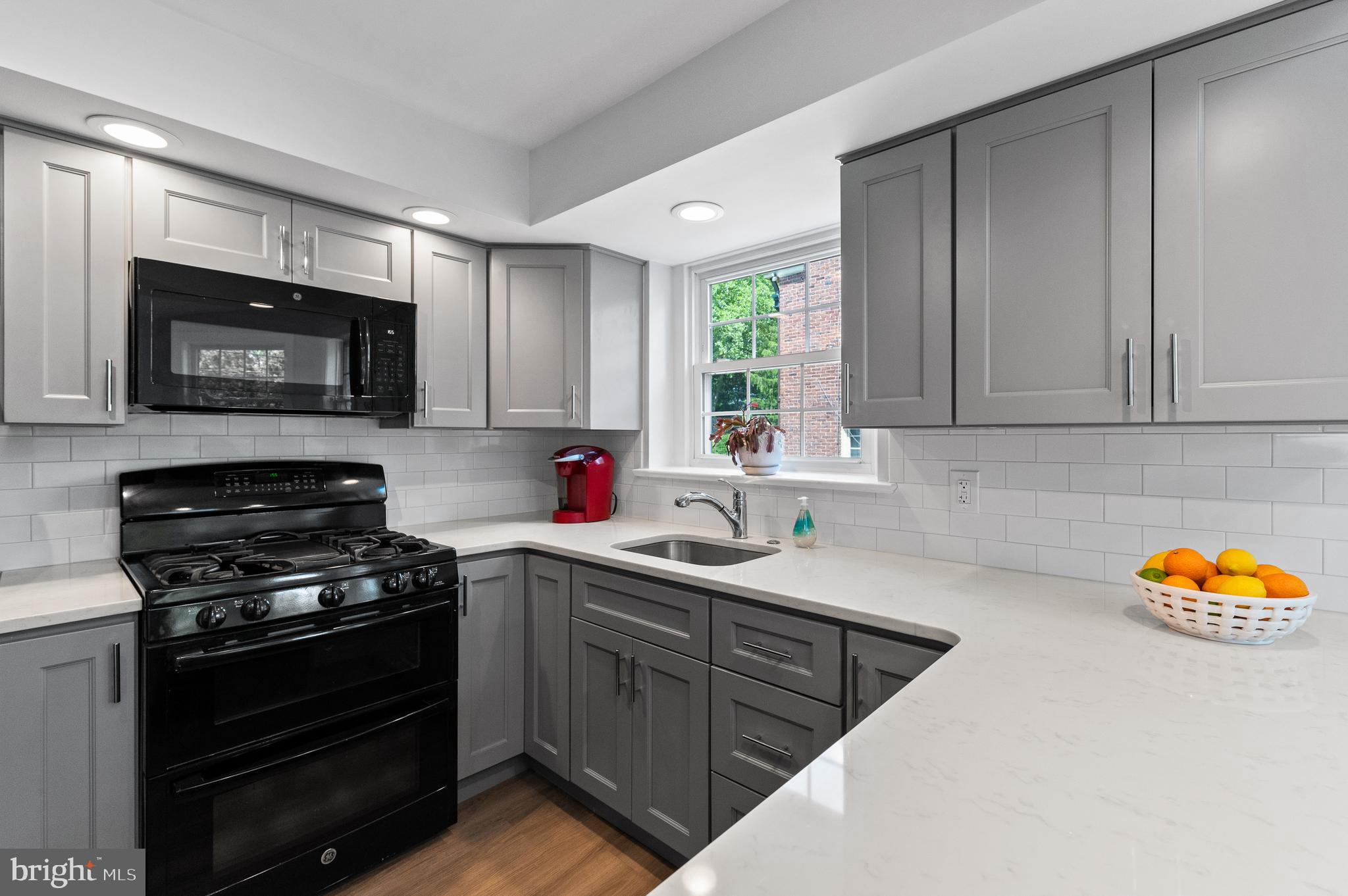 31 Whitemarsh Road Ardmore, PA 19003 - Photo 6 of 35 White subway tile backsplash