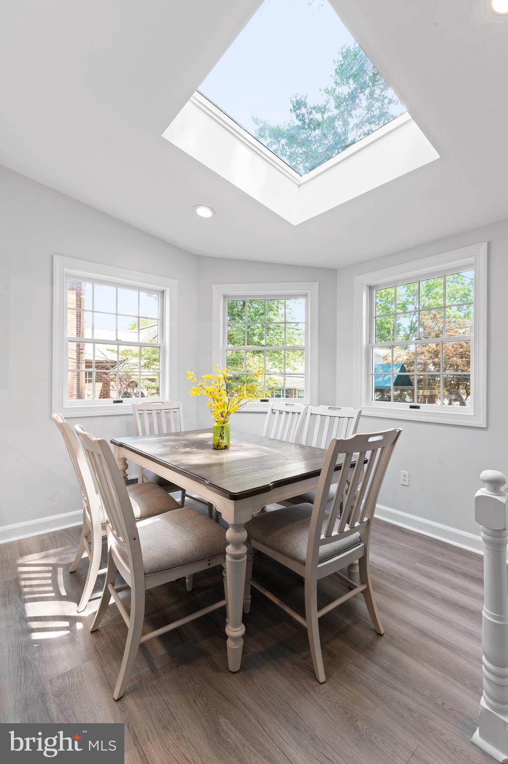 31 Whitemarsh Road Ardmore, PA 19003 - Photo 9 of 35 Sunlit with wall of windows and skylight