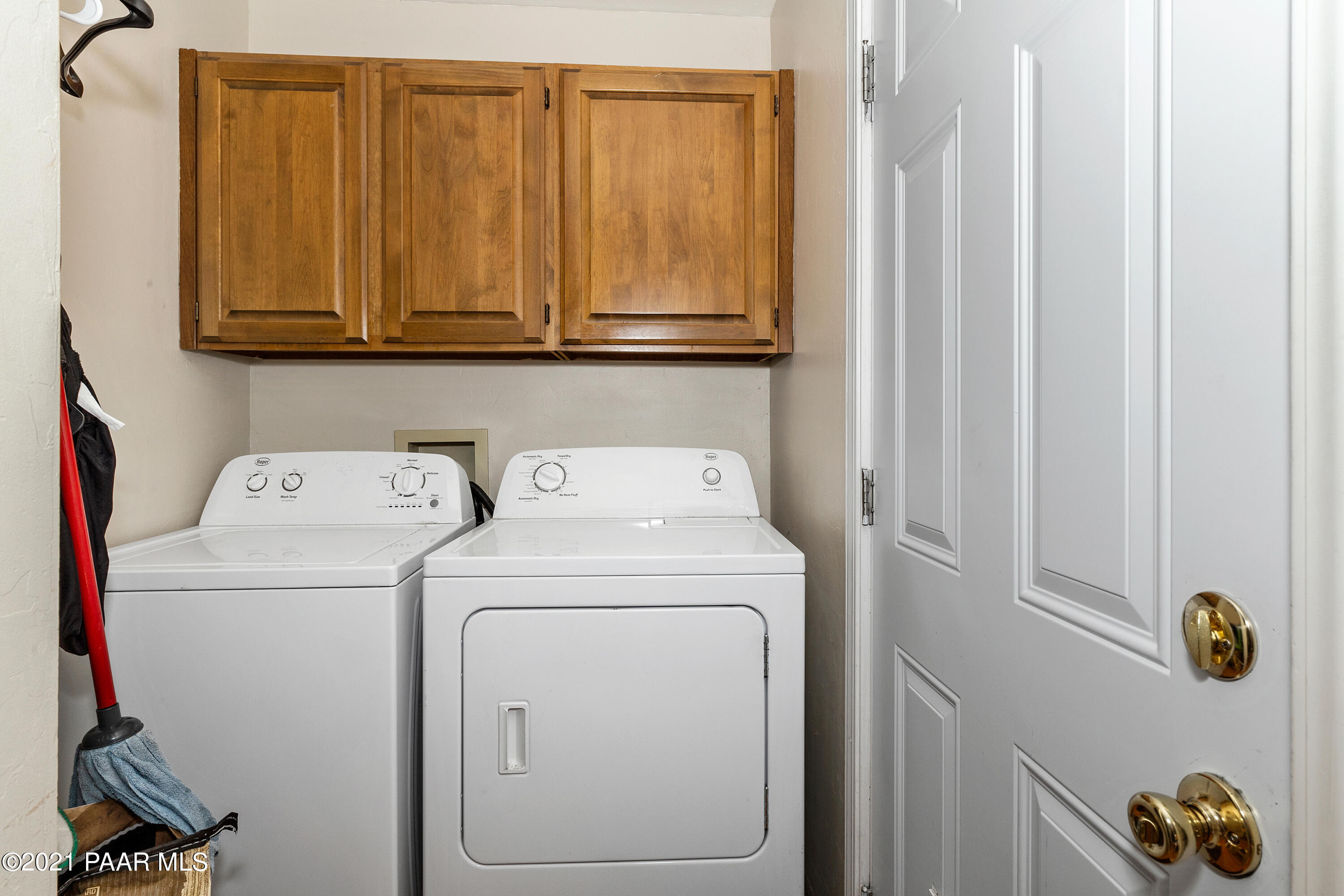 1402 Moyer Road Prescott, AZ 86303 - Photo 8 of 23 019_Laundry Room