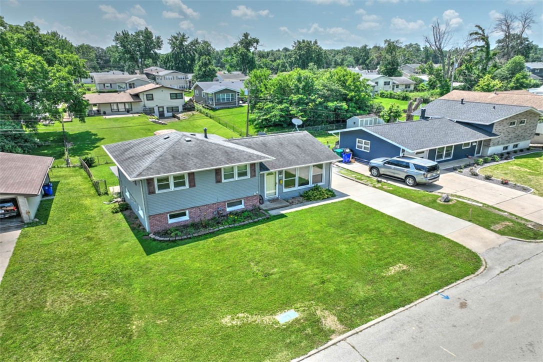25 Ridge Drive Decatur, IL 62521 - Photo 3 of 20