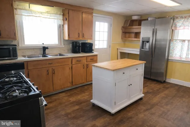 $118,900 | 1122 Dewey Avenue, Williamsport, PA 17701