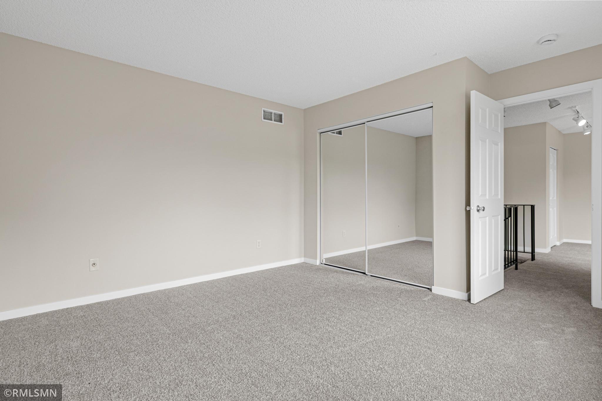 7654 Dunmore Road Woodbury, MN 55125 - Photo 29 of 35