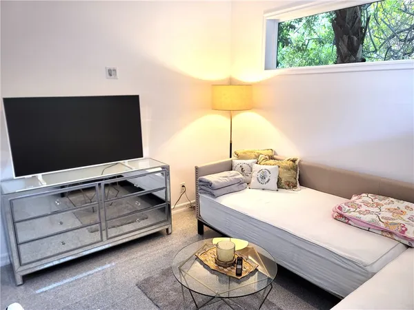 $3,000 | 72937 Willow Street, Palm Desert, CA 92260