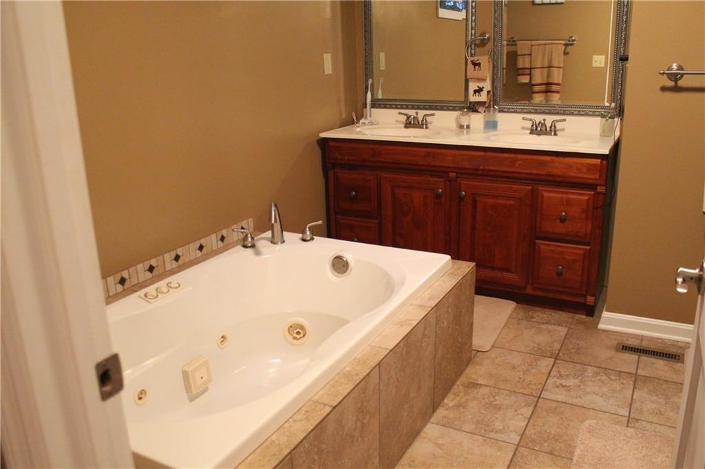 1240 Gatesville Road Nashville, IN 47448 - Photo 12 of 29 Gallery Image 12
