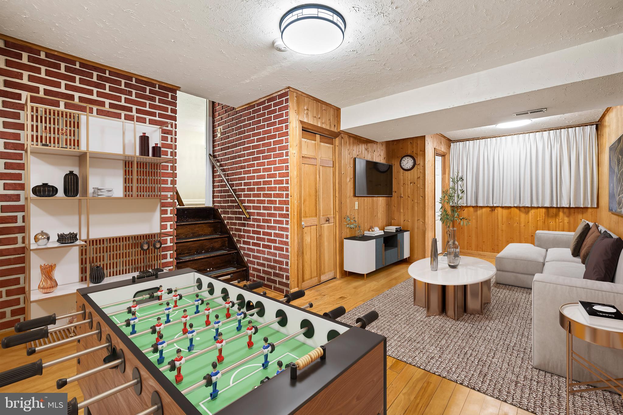 7040 Johnnycake Road Baltimore, MD 21228 - Photo 19 of 31 Family Room 2