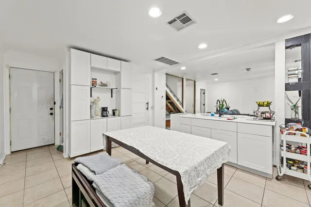 $369,900 | 1404 Anise Drive, Austin, TX 78741