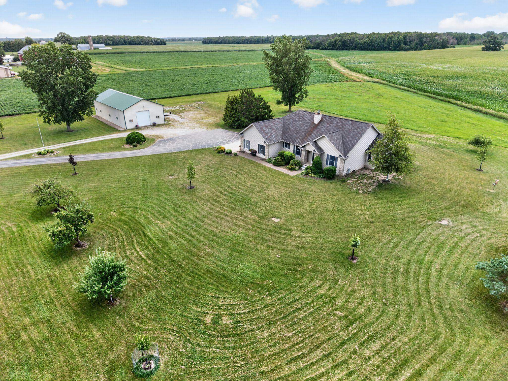 7265 County Rd D Omro, WI 54963 - Photo 3 of 69