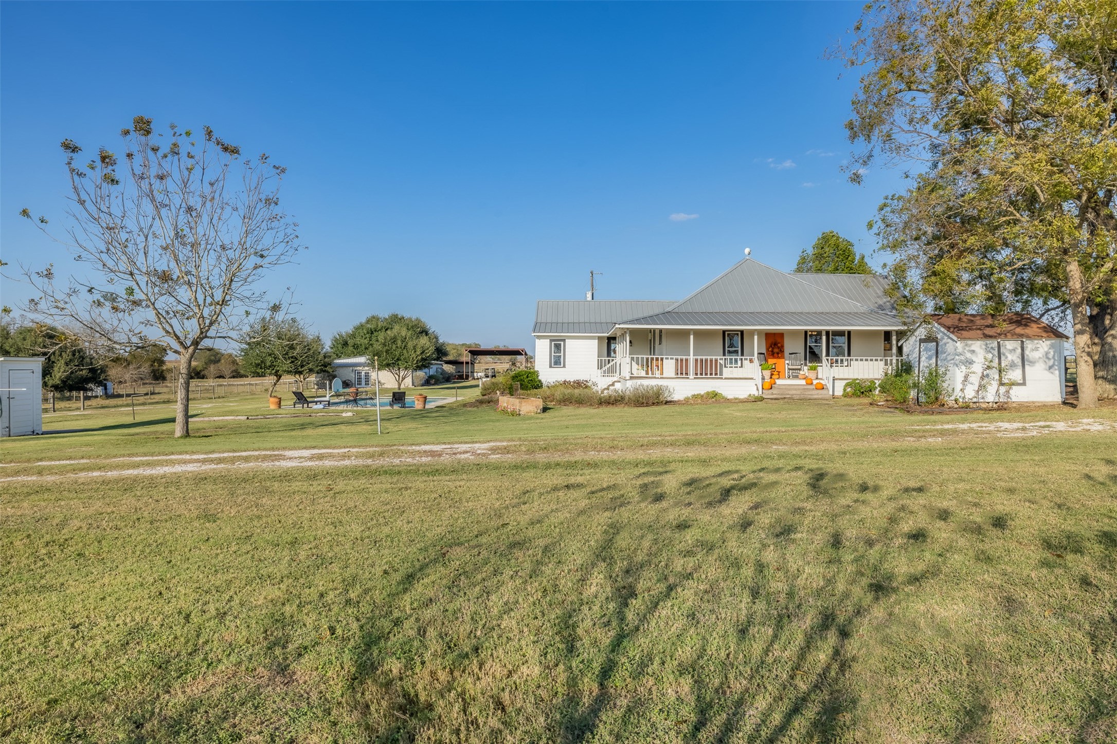 13752 Whitman Road Brenham, TX 77833 - Photo 2 of 48