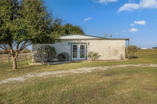 $975,000 | 13752 Whitman Road, Brenham, TX 77833