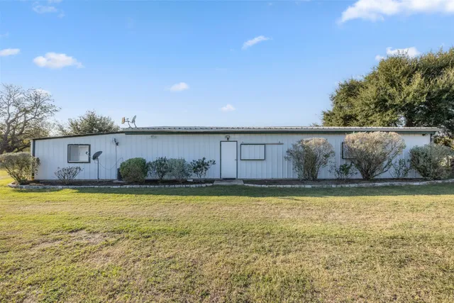 $975,000 | 13752 Whitman Road, Brenham, TX 77833