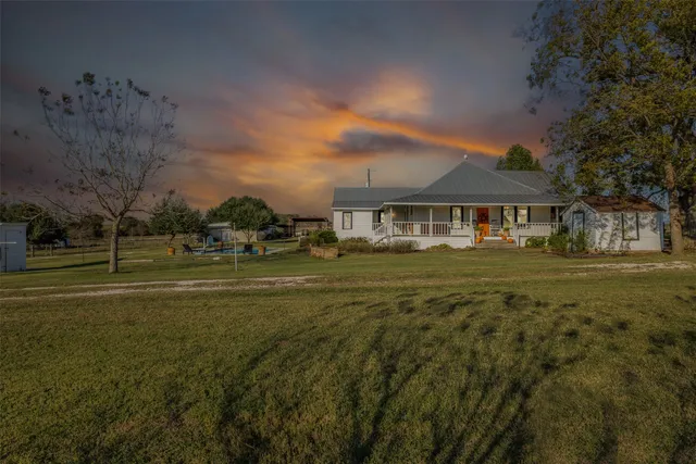 $975,000 | 13752 Whitman Road, Brenham, TX 77833