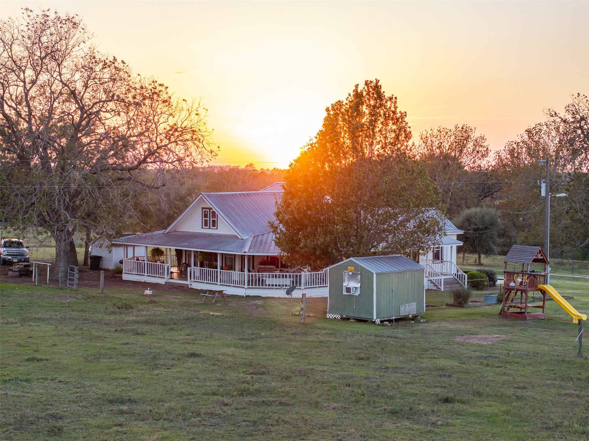 13752 Whitman Road Brenham, TX 77833 - Photo 35 of 48