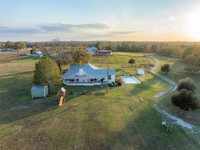 $975,000 | 13752 Whitman Road, Brenham, TX 77833