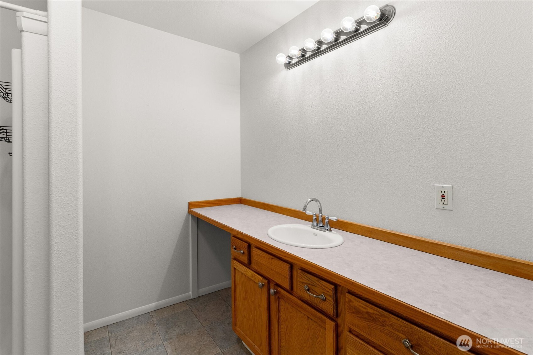 9519 185th Avenue Southwest Rochester, WA 98579 - Photo 19 of 40