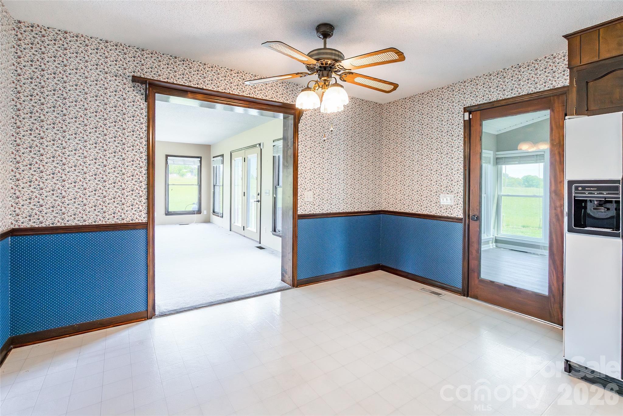 161 Springdale Road Cowpens, SC 29330 - Photo 12 of 46