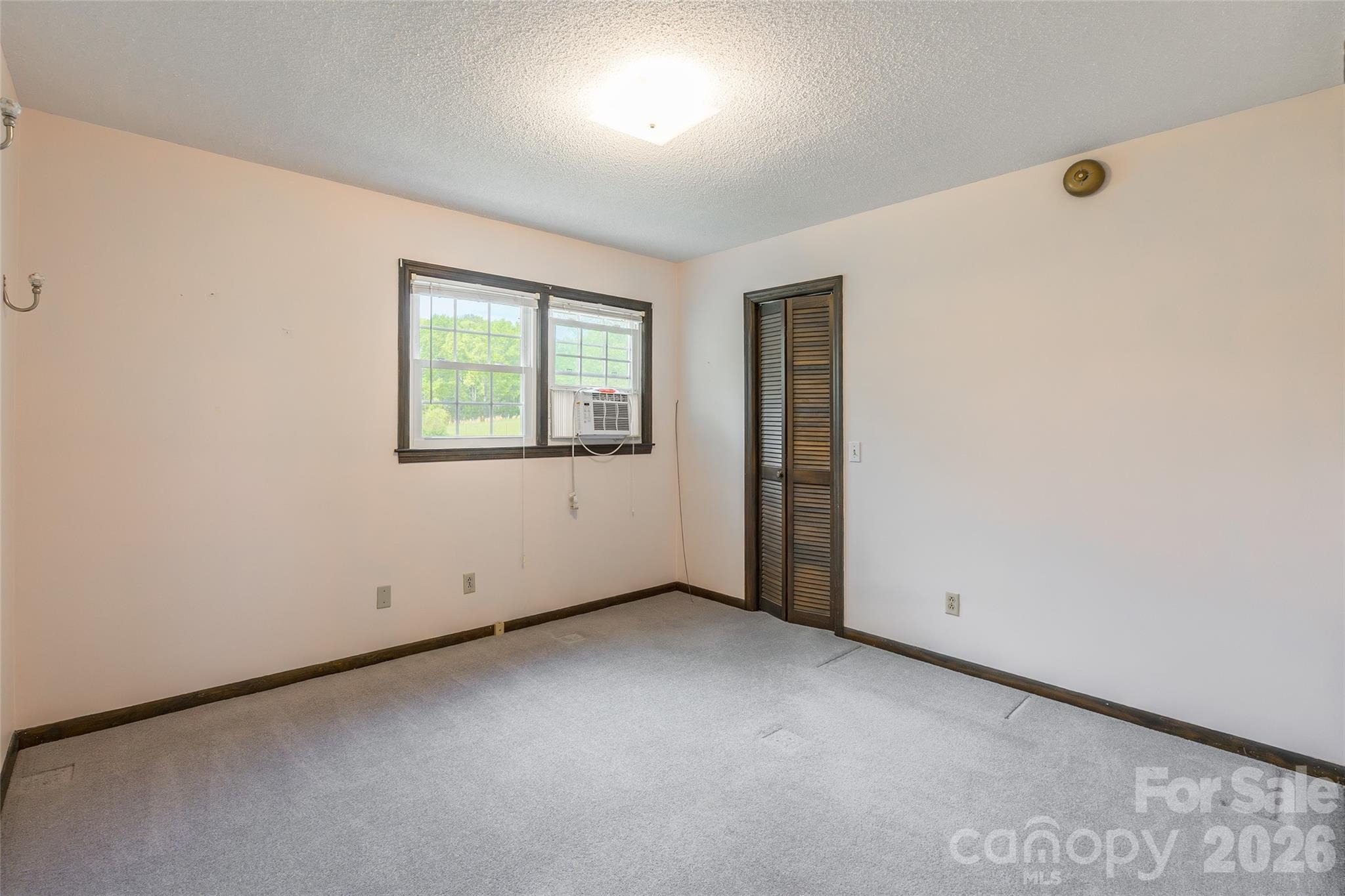 161 Springdale Road Cowpens, SC 29330 - Photo 19 of 46