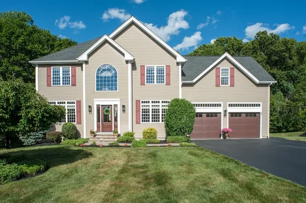 $899,900 | 18 Boundary Stone Road, Sutton, MA 01590
