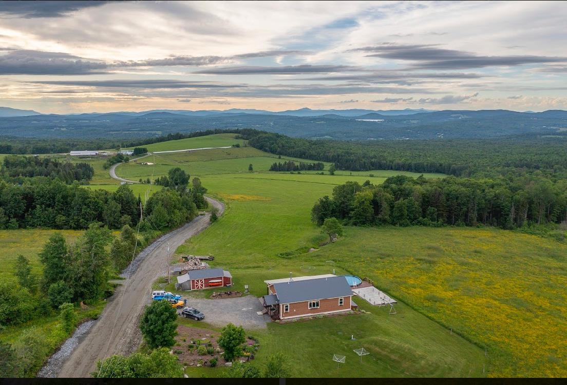 753 Coles Pond Road Walden, VT 05836 - Photo 4 of 40