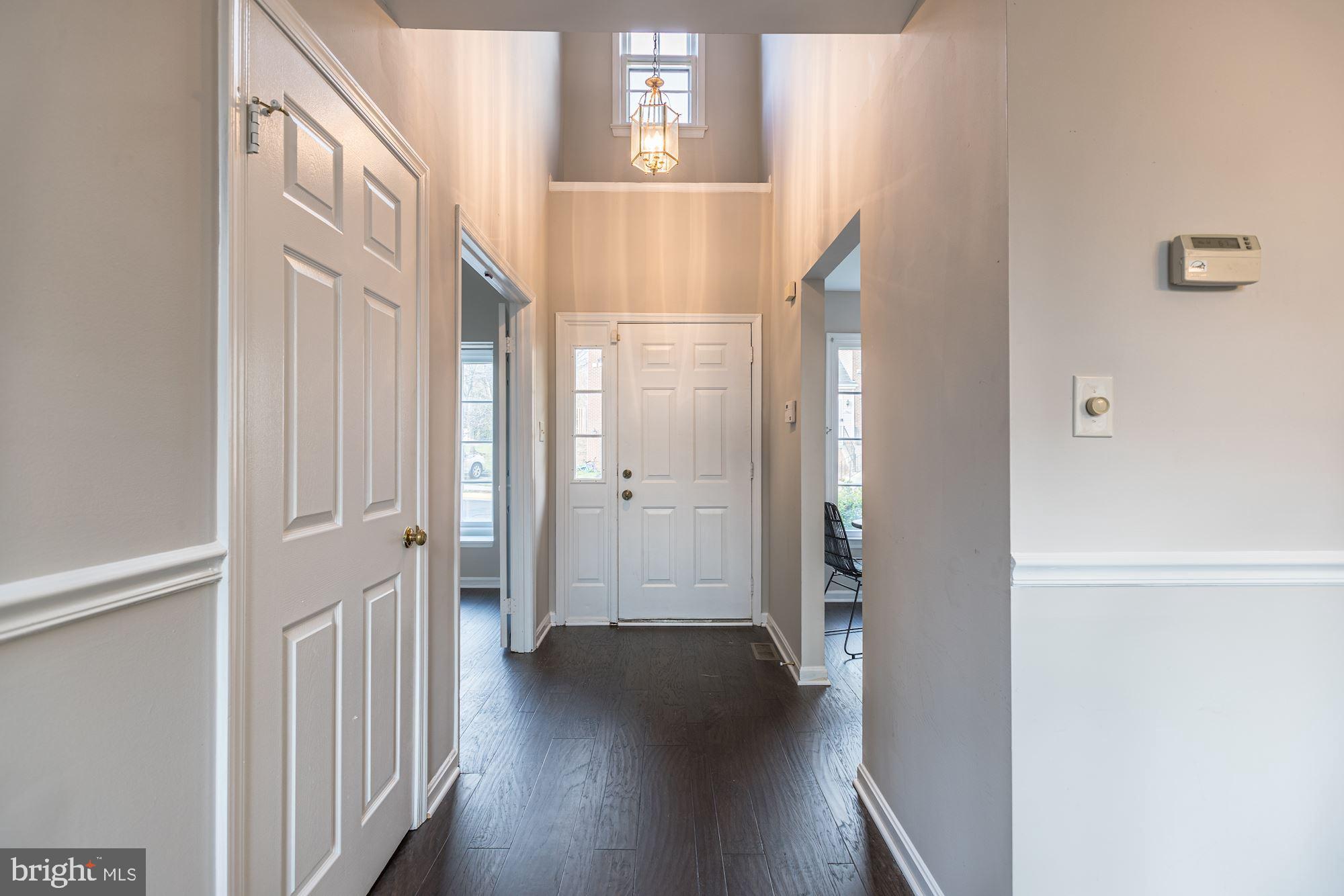 7409 Ridge Oak Court Springfield, VA 22153 - Photo 4 of 39 Foyer