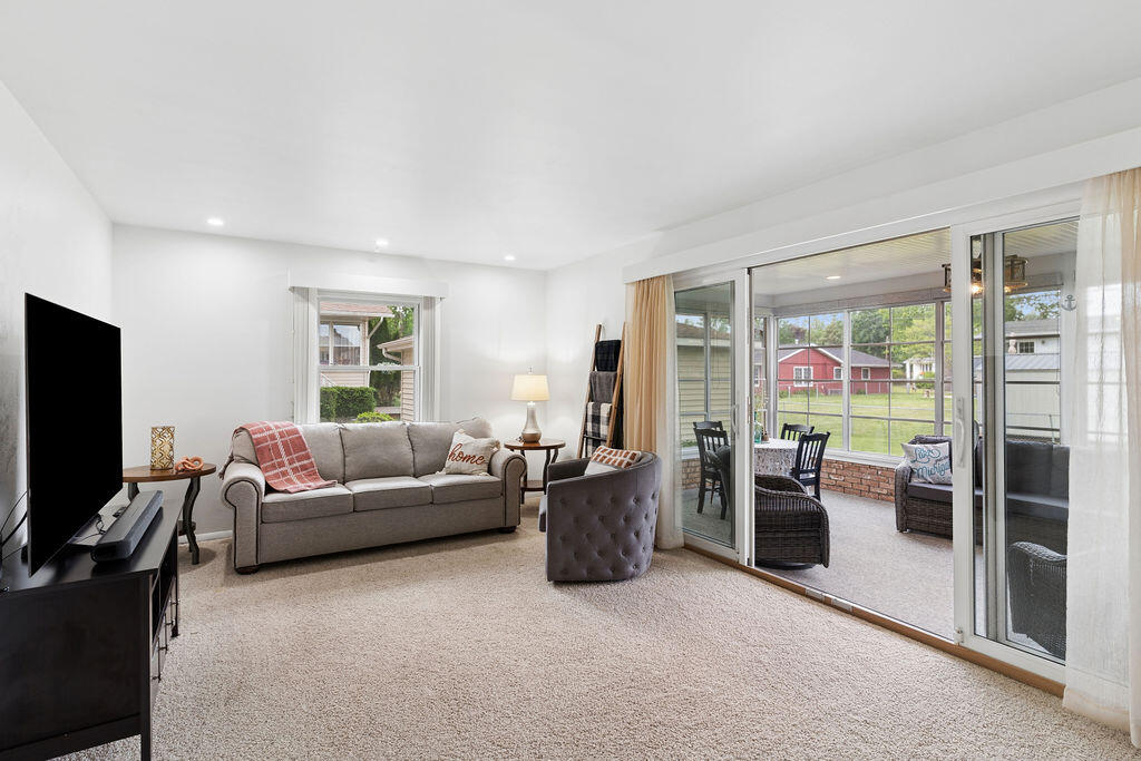 1022 Georgetown Road Michigan City, IN 46360 - Photo 11 of 22 1024x683